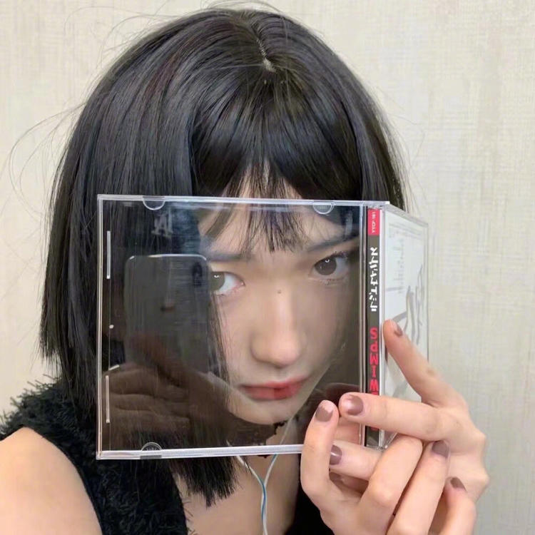 绯村剑心（原名：绯村心太；身份：飞天御剑流十四代传人、“刽子手拔刀斋”） - 体育精华回放在线观看 - 云端观影